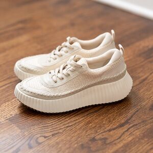 Dolce Vita Women’s Dolen Sneakers Cream Knit Platform